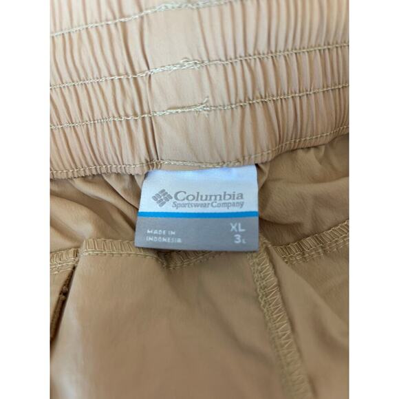 Columbia Women's Beige Boundless Trek Active Short Size XL - Picture 7 of 8